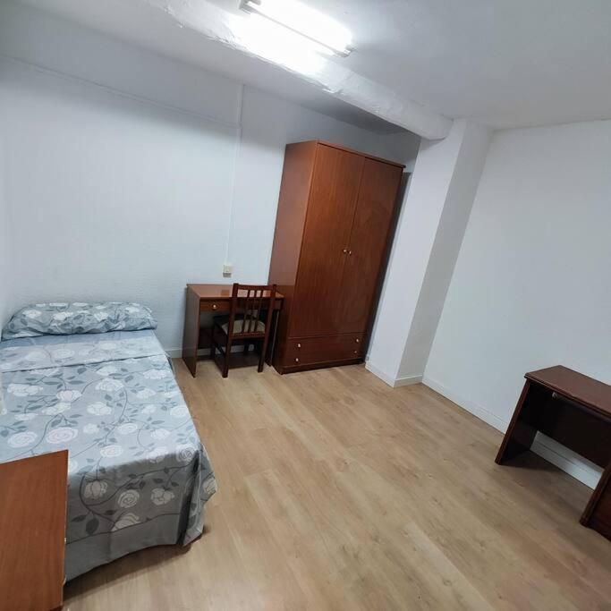 Residencia 14 Hotell Salamanca Eksteriør bilde